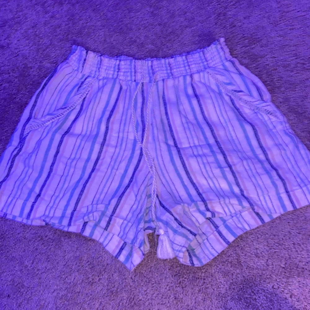 Flowy, stripped shorts! Perfect for summer!